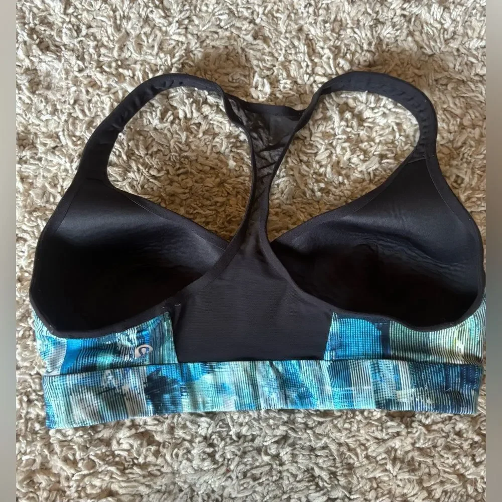Lululemon EUC sun dazed multi blue speed up bra Size 8